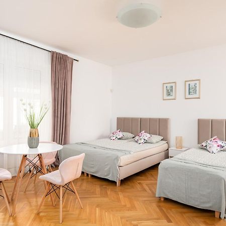 Willa Zacisze - Pokoje Goscinne Breslavia Exterior foto